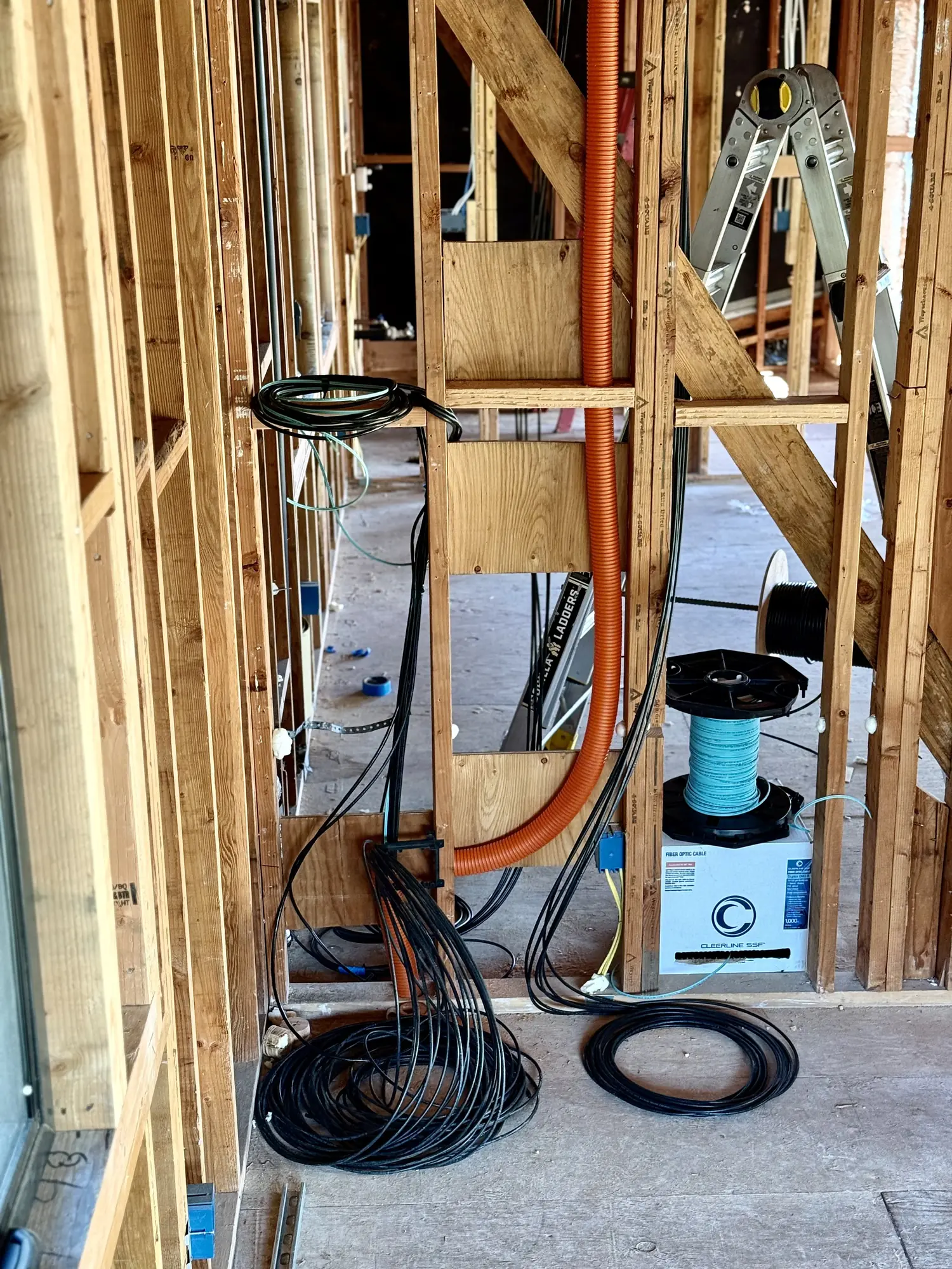 Cable bundle and a spool of fiber